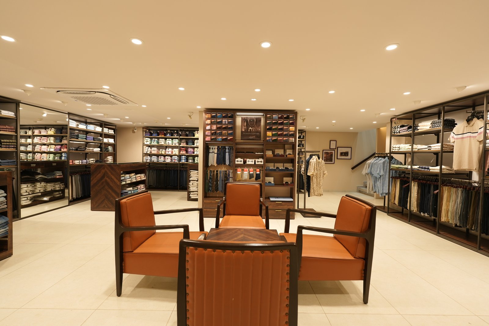 The Raymond Shop interior view 2